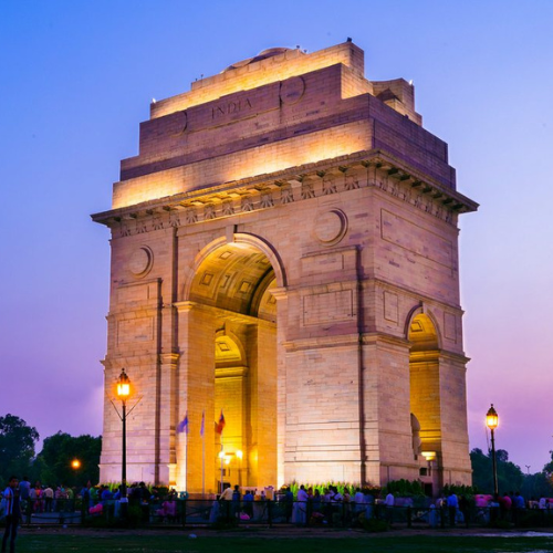 India Gate in Delhi, a family-friendly stop on a North India itinerary with kids